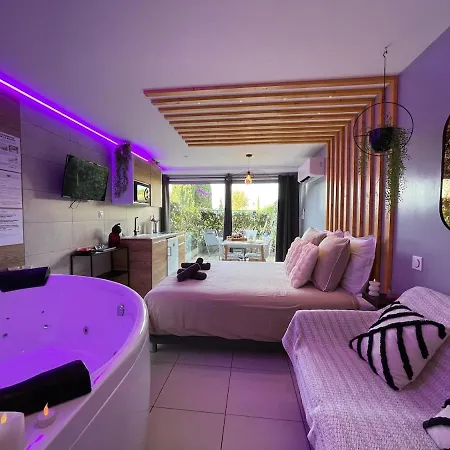 Cosy Balneo Et Terrasse Apartment *