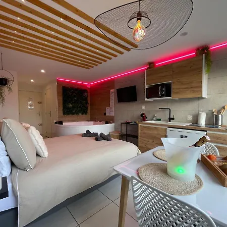 דירה Cosy Balneo Et Terrasse